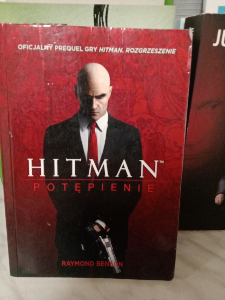 Hitman , Potępienie , Raymond Benson.