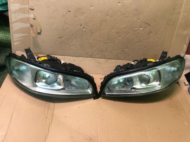 Opel Omega C B lift 99-02 Xenon prawa lampa  lewa