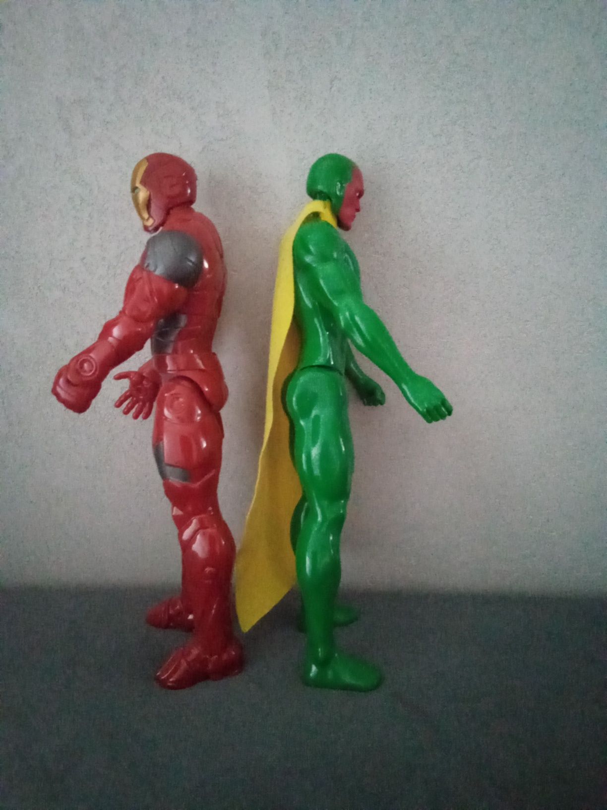 Promocja Figurki IRON MAN czerwona i zielona 30cm