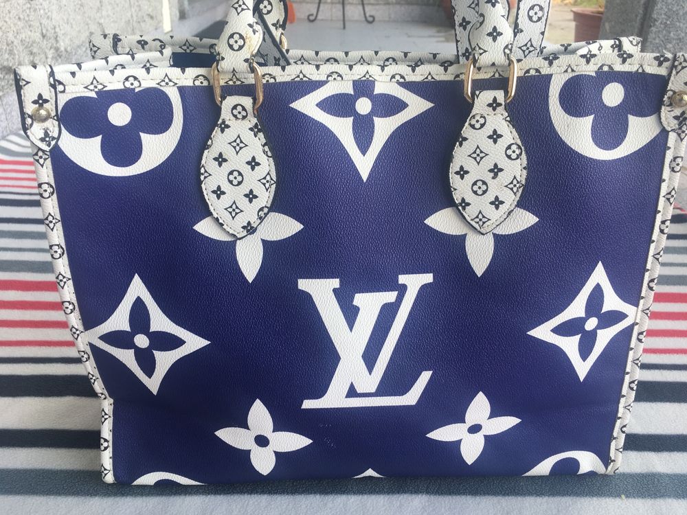 Mala Louis Vuitton ( Edição Limitada )