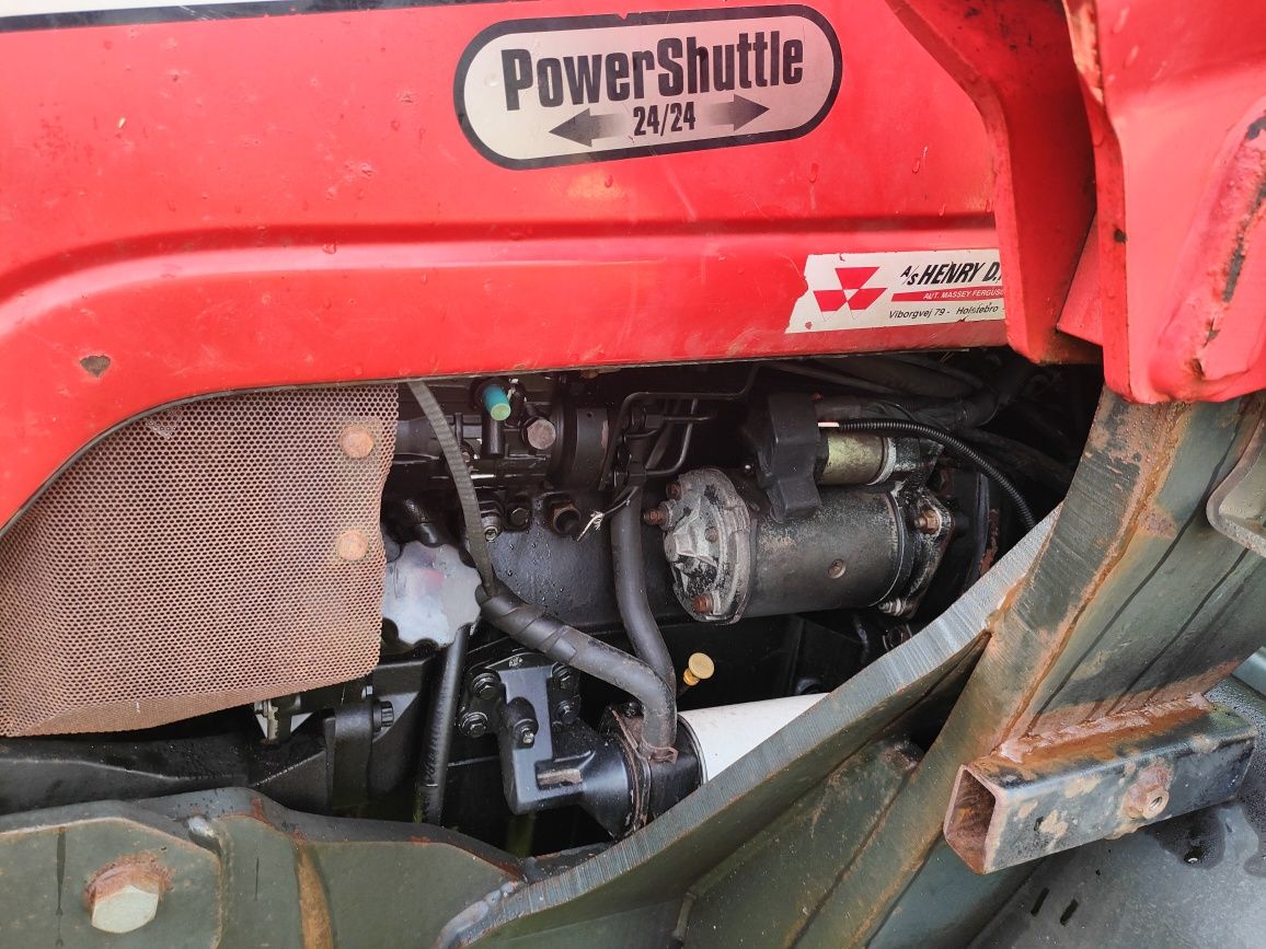 Ciągnik rolniczy Massey Ferguson 4245 rok 2000 z turem Case cs150