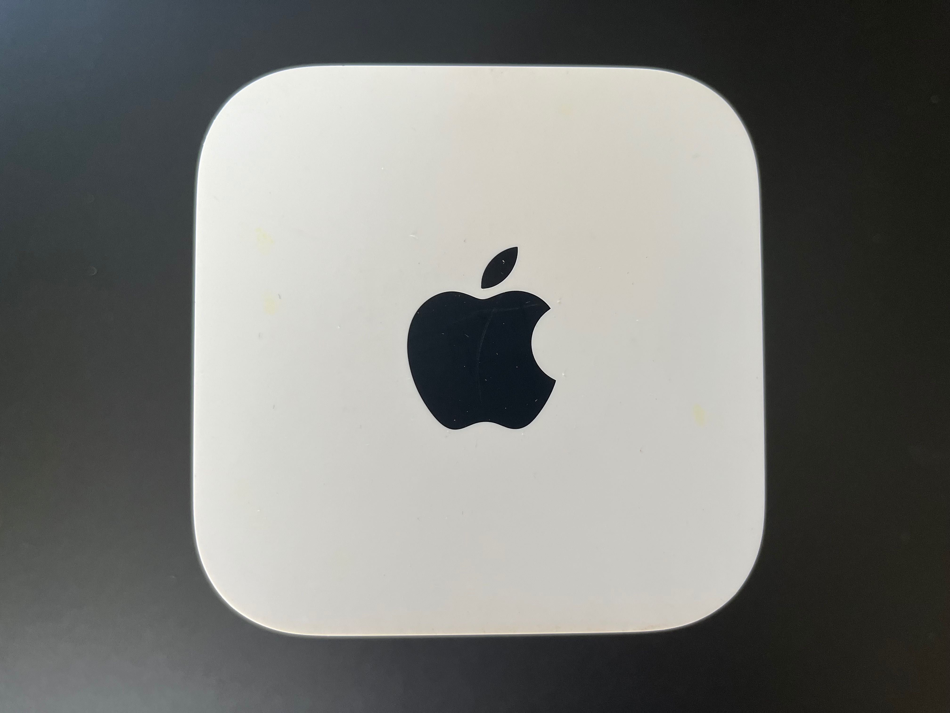 Роутер Apple AirPort Extreme