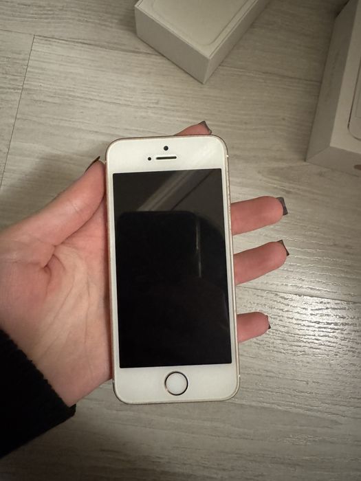 Iphone SE 32gb в робочому стані