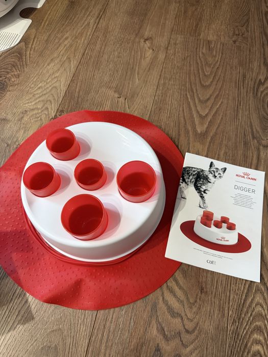 Інтерактивна годівниця для котів