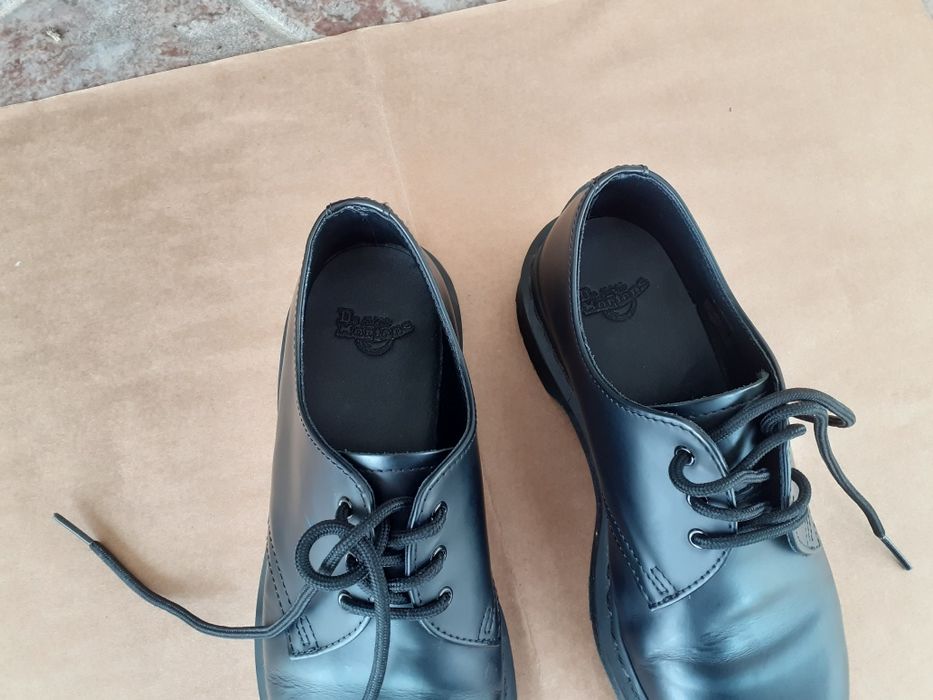 Sapato Doc Martens preto 39