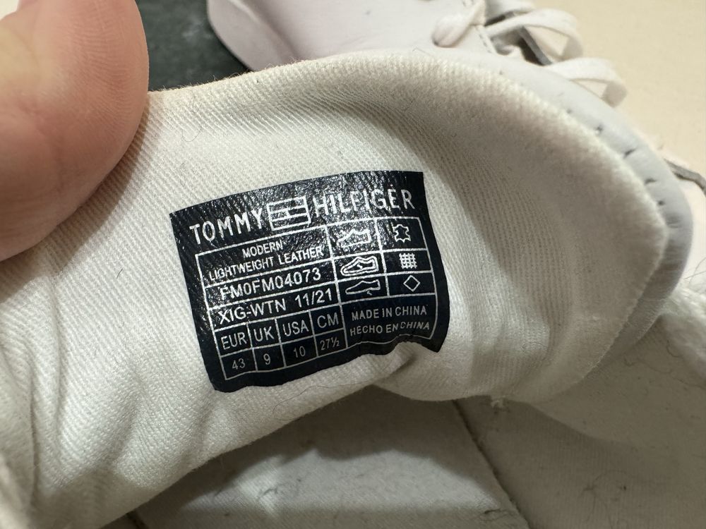 Białe buty sneakersy Tommy Hilfiger 43/44