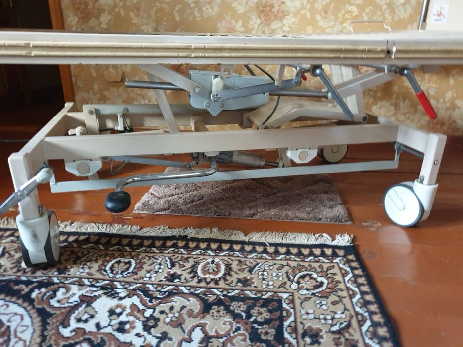 Продається медичне ліжко, ліжко для лежачих