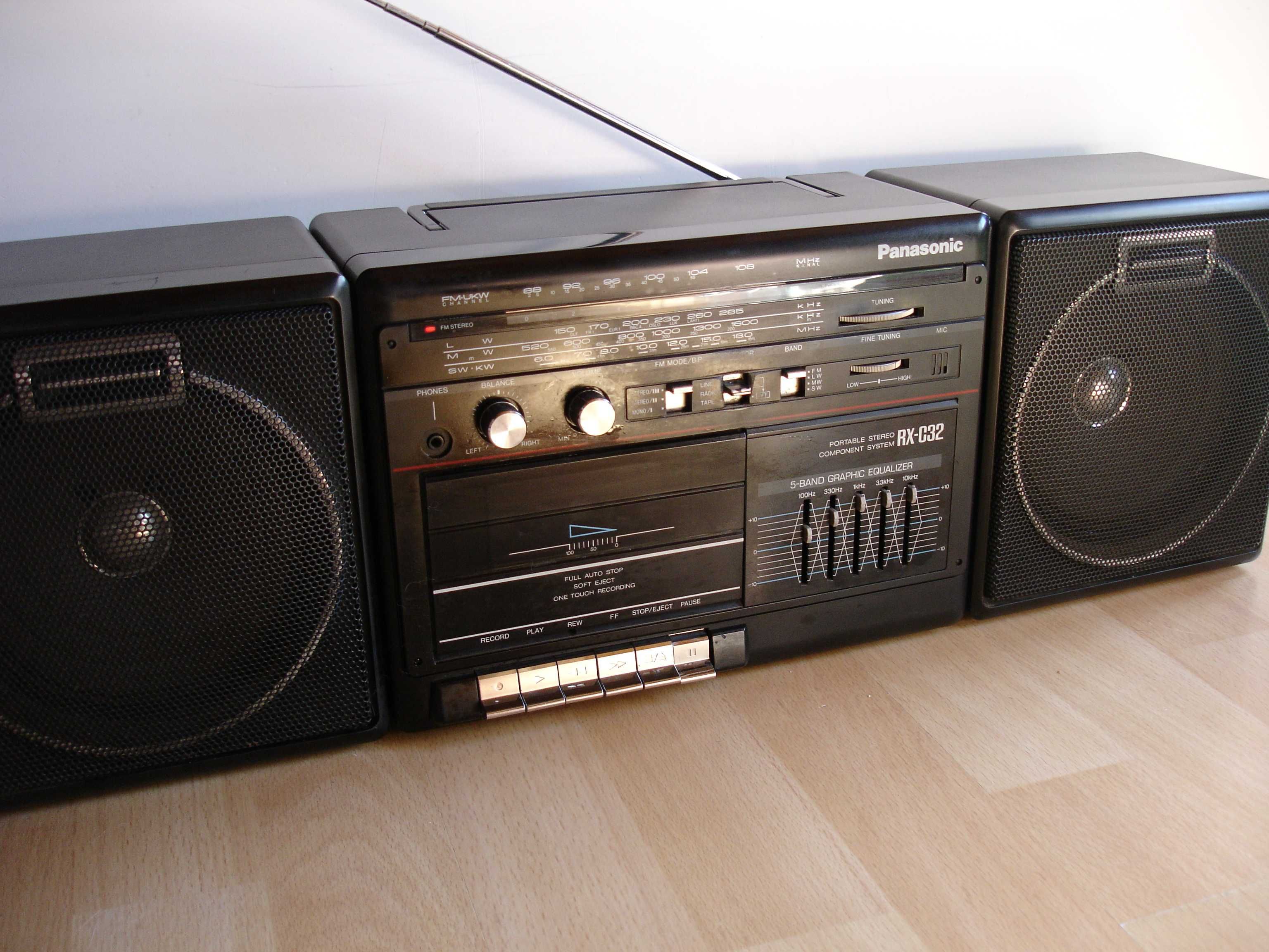 Radiomagnetofon PANASONIC RX-C32L