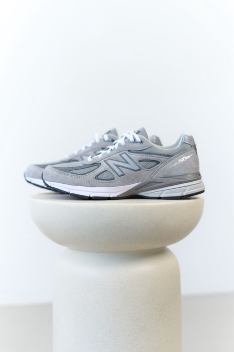 Оригінал! New Balance 990 V4 Gray чоловічі кросівки