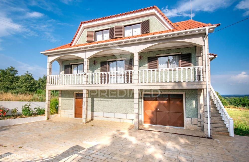 Moradia T4 com Terreno de 1850 m² | Albardo – Guarda