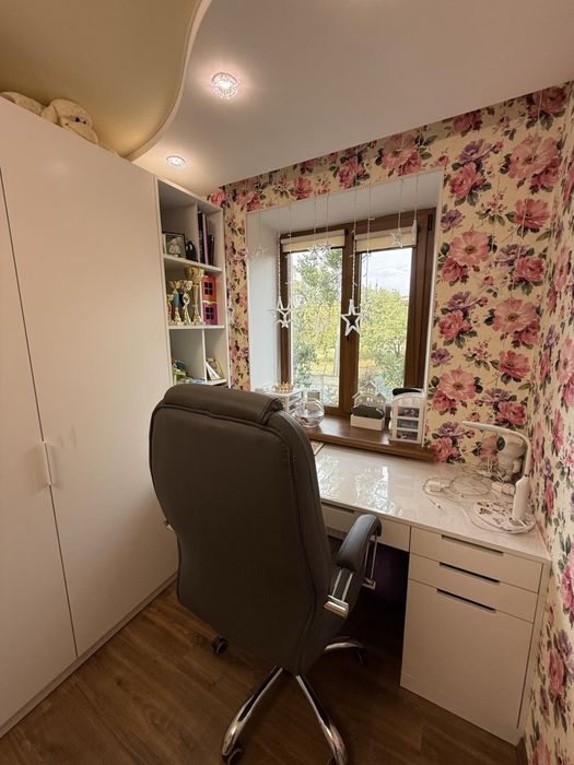 Продаж 3 кімнатноі квартири  можна по програмі