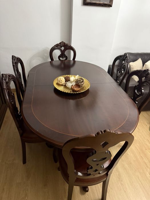 Movel e mesa de sala