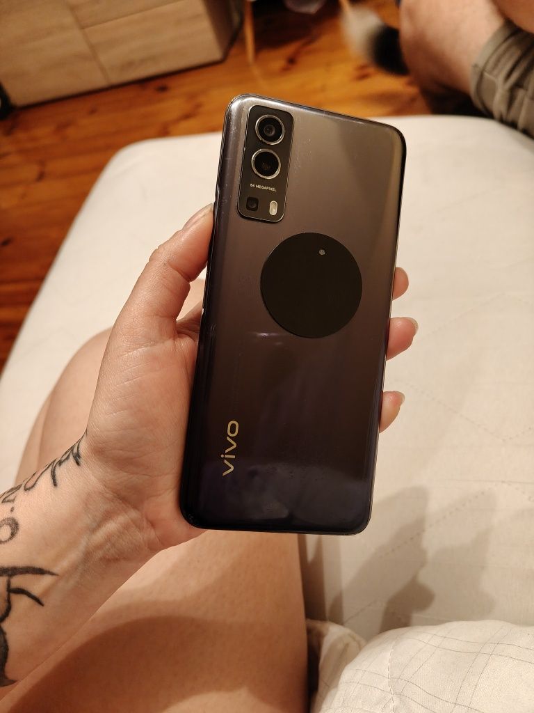 Vivo Y 72 5g/64 mpx