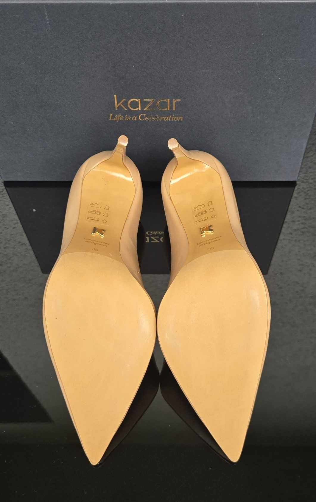 Nieużywane czółenka nude Kazar roz. 38
