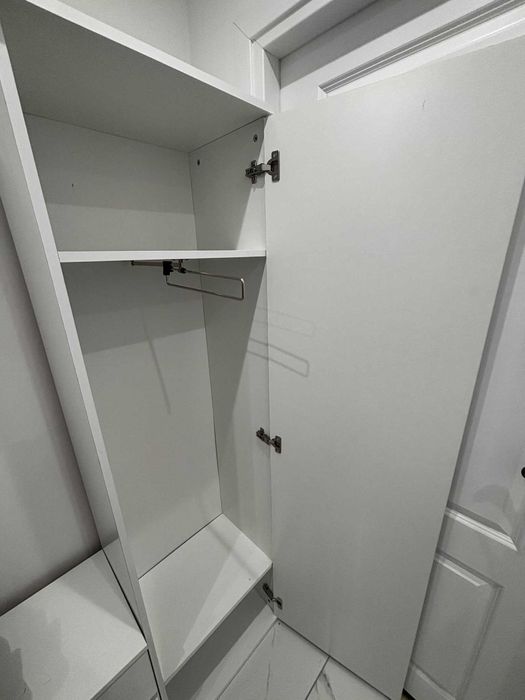 Zestaw mebli do przedpokoju