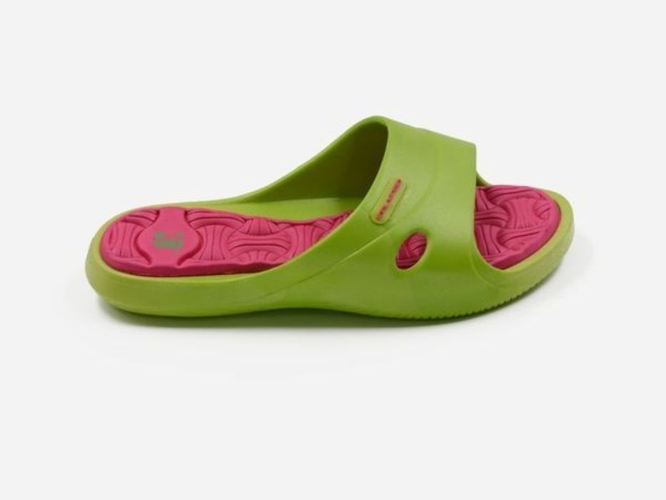 Шльопанці дитячі зручні