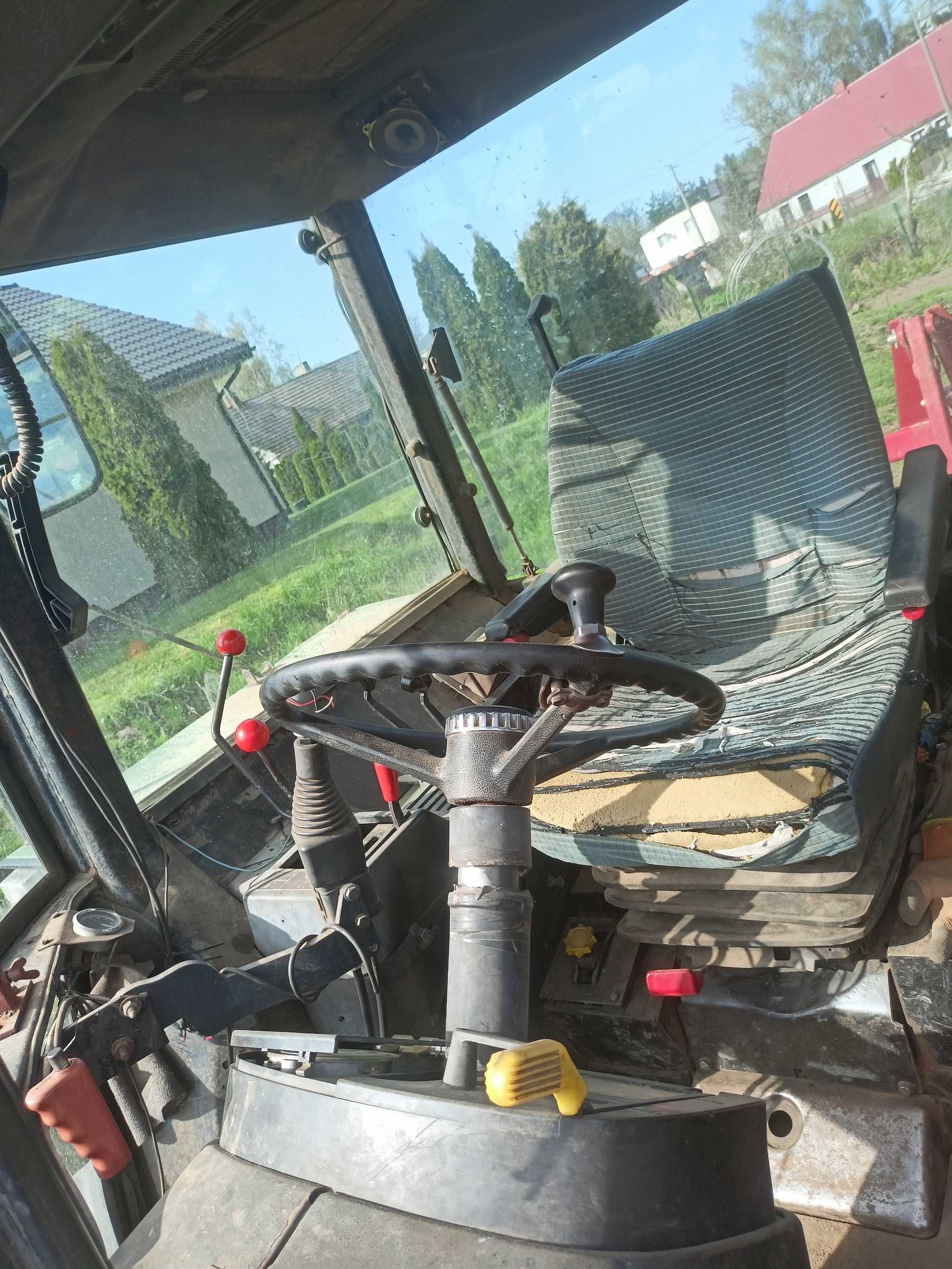 John Deere  3140
