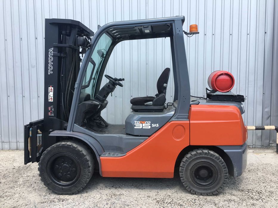 Навантажувач БВ , TOYOTA , ГАЗ , 3,5т , подъём 4,3м, 2018г.