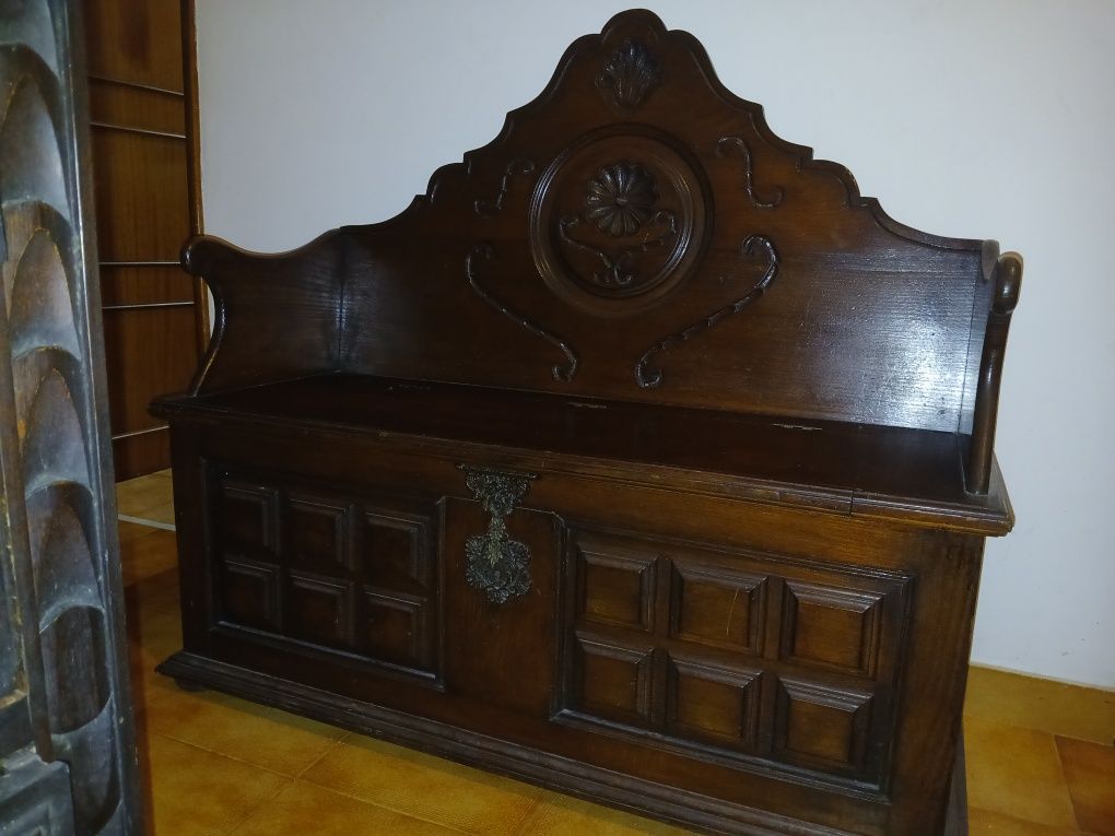 Arca banco em mogno