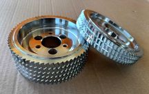 Rolka koło posuwu stalowa 140x25/35 skręcana na śruby do strugarki