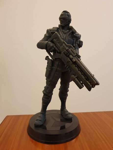Overwatch Soldier 76 estátua
