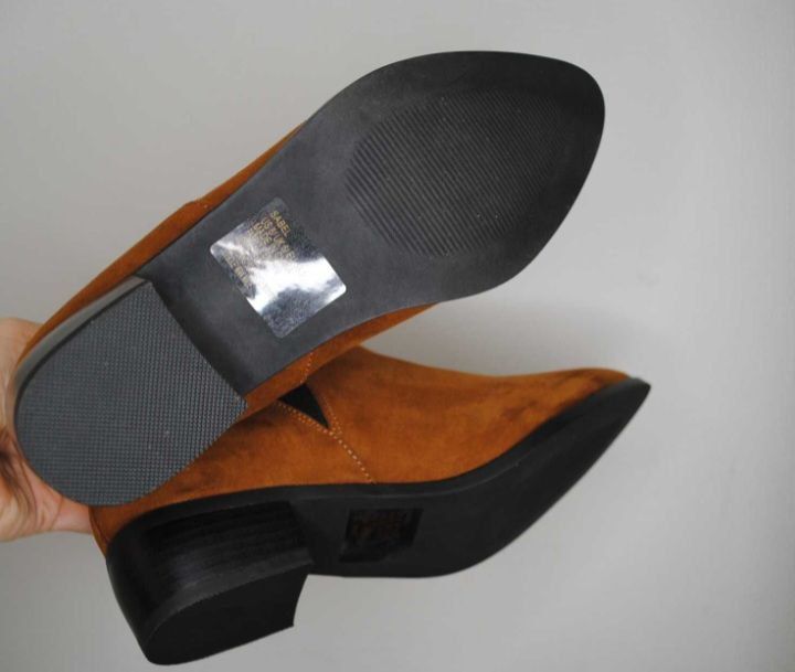 Челси/Казаки/ковбойки. Ботинки на низком каблуке. Черевики ботильйони