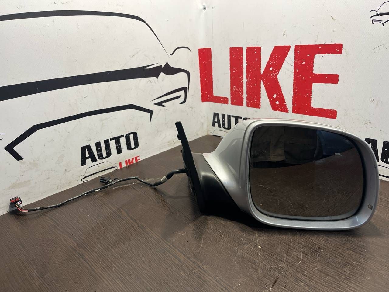 Зеркало наружное правое Audi Q7 4L - 4L0857528 разборка