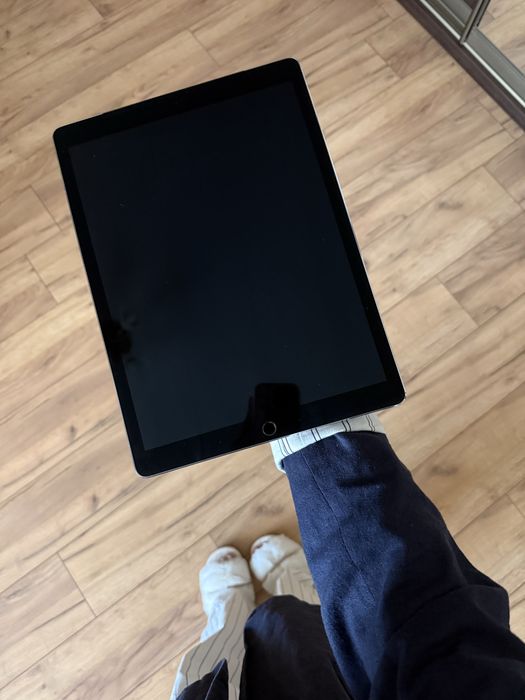 iPad Pro (12.9 дюйма) 128ГБ Чехол и Стенсил В ПОДАРОК