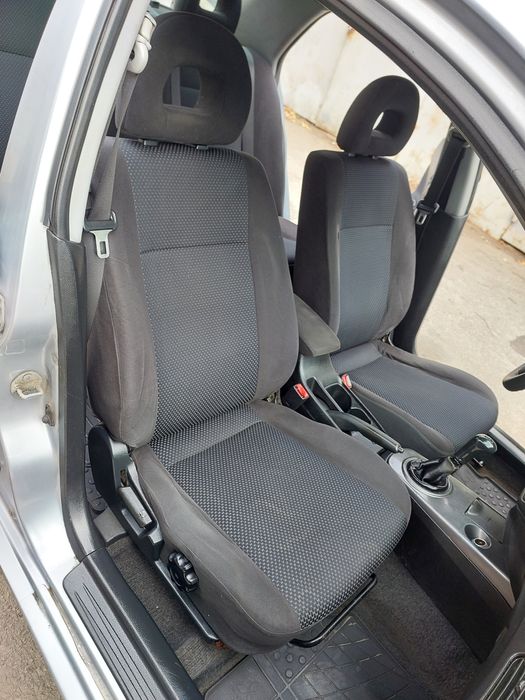 Продам Mitsubishi lancer 9 один хозяин с ГБО