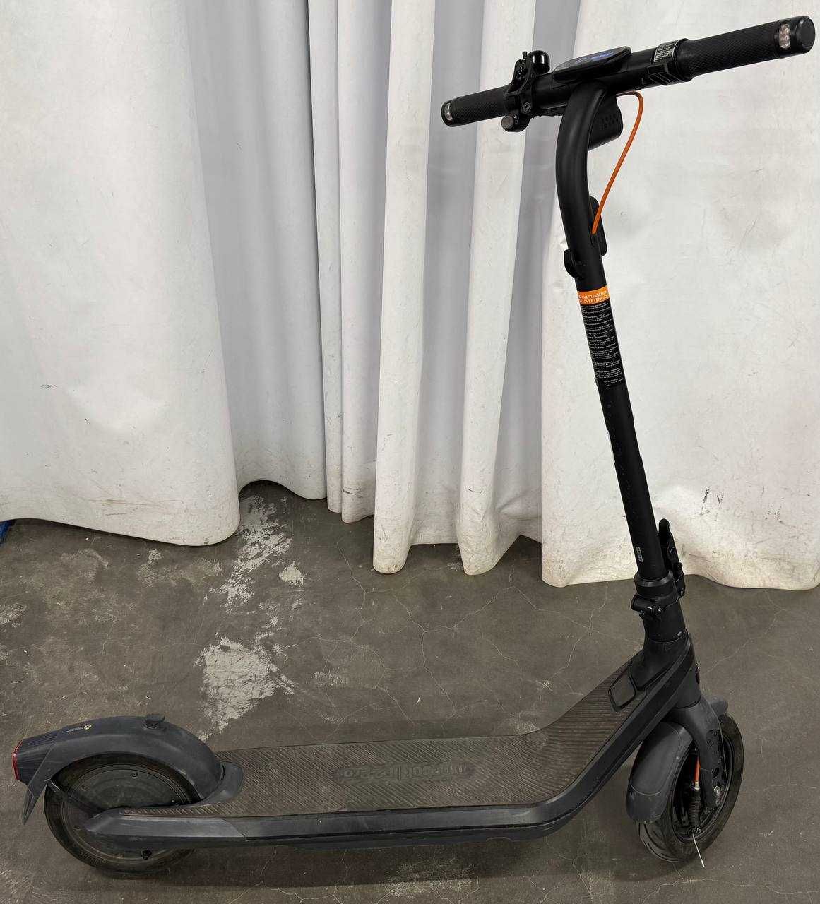 Електросамокат Segway-Ninebot E2 Pro E