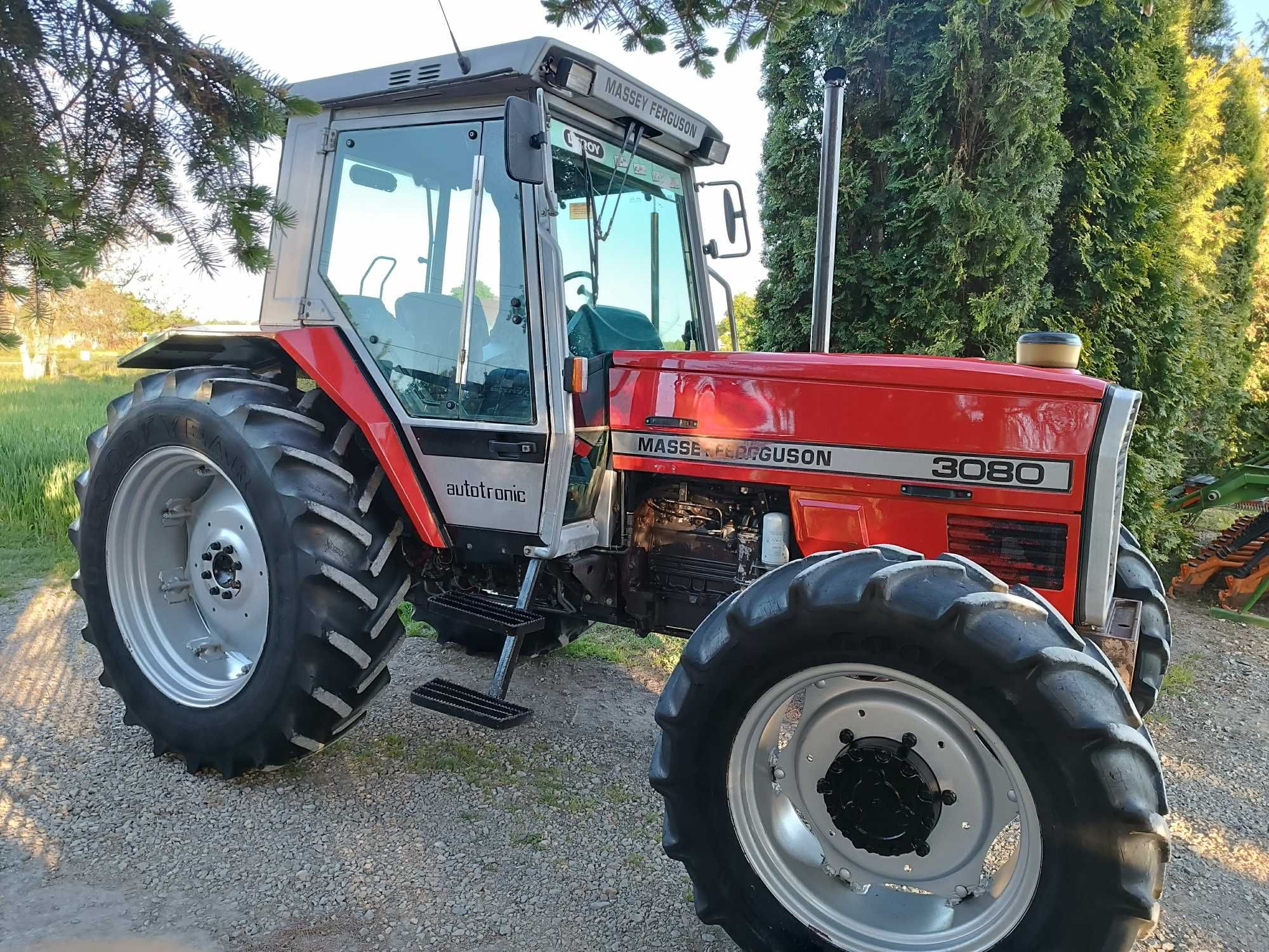 Ciągnik Massey Ferguson 3080