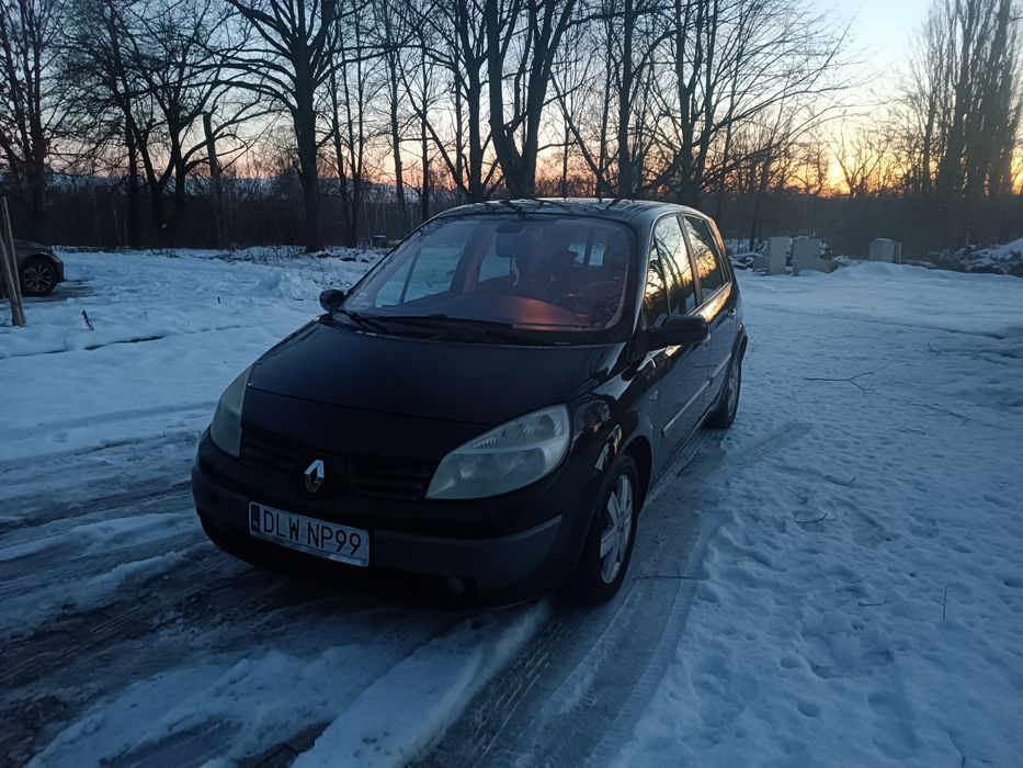 Sprzedam Reno Scenik 1.6 benzyna z gazem