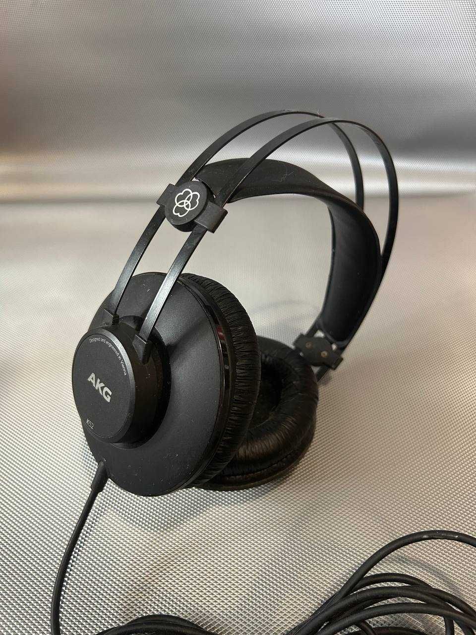 Навушники студійні AKG K52