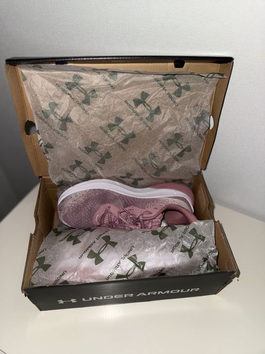 Жіночі рожеві кросівки UA W HOVR Turbulence 2 Under Armour 38