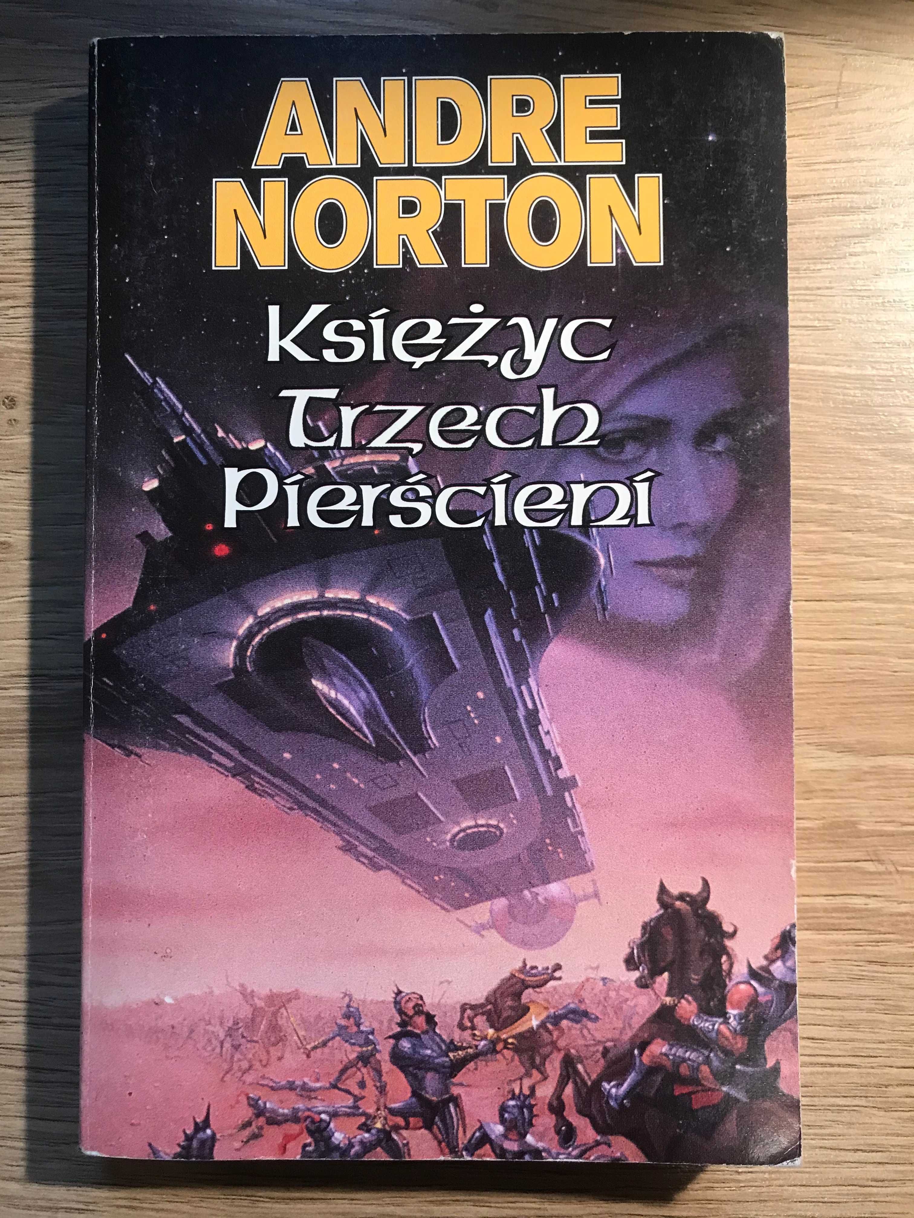 Księżyc trzech pierścieni Andre Norton
