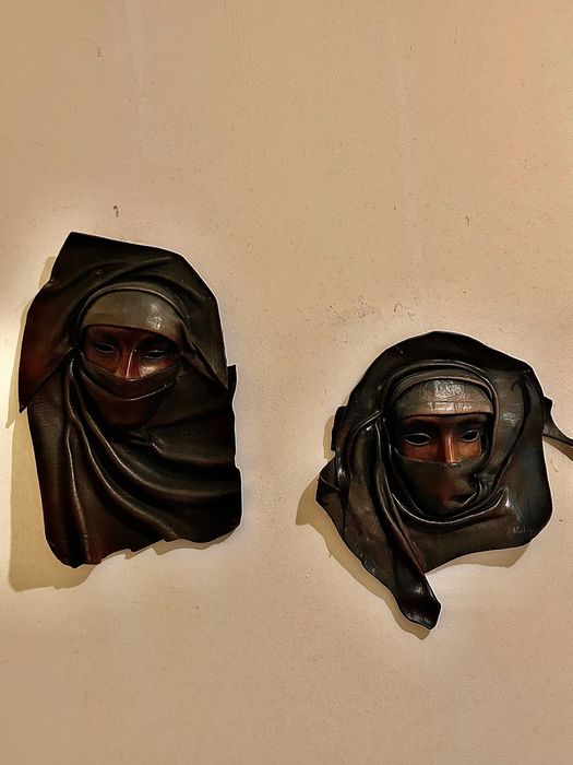 Máscaras antigas de couro - casalinho