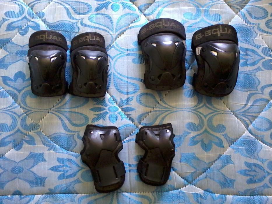 Patins em Linha Nº39  & c/s Protecções & Capacete