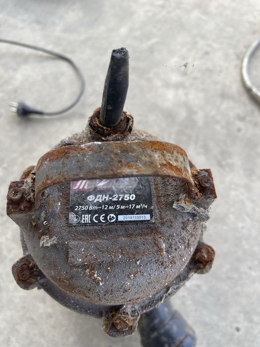 Продаю начочсось на запчасти Дренажно-фекальний насос