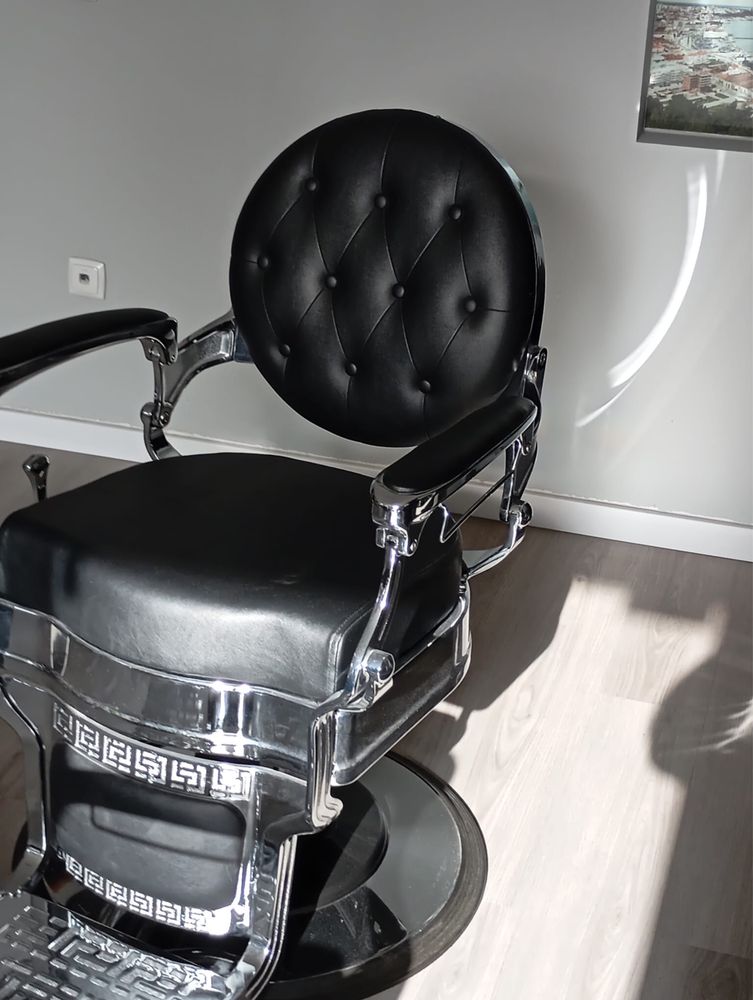 Cadeira de barbeiro profissional