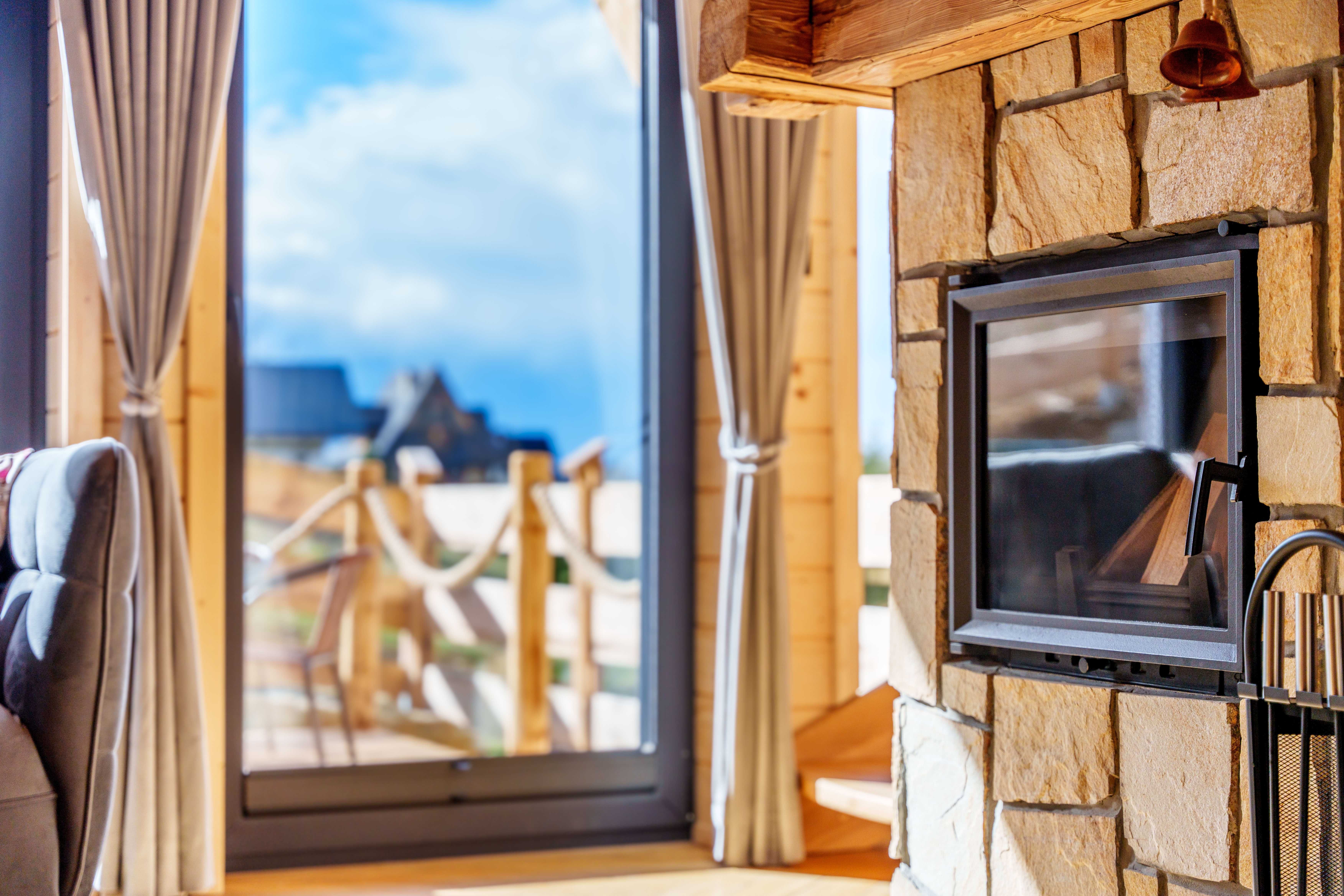 Luksusowy domek z balią i kominkiem caloroczny idealny dla rodzin