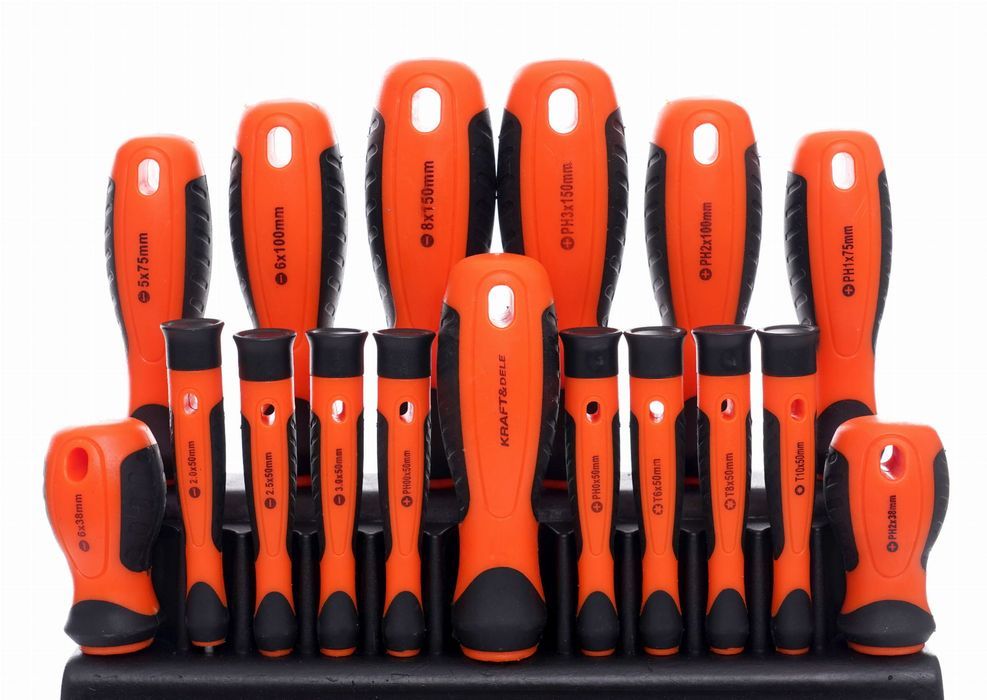 Zestaw śrubokrętów i bitów z magnetyzerem KD10950
