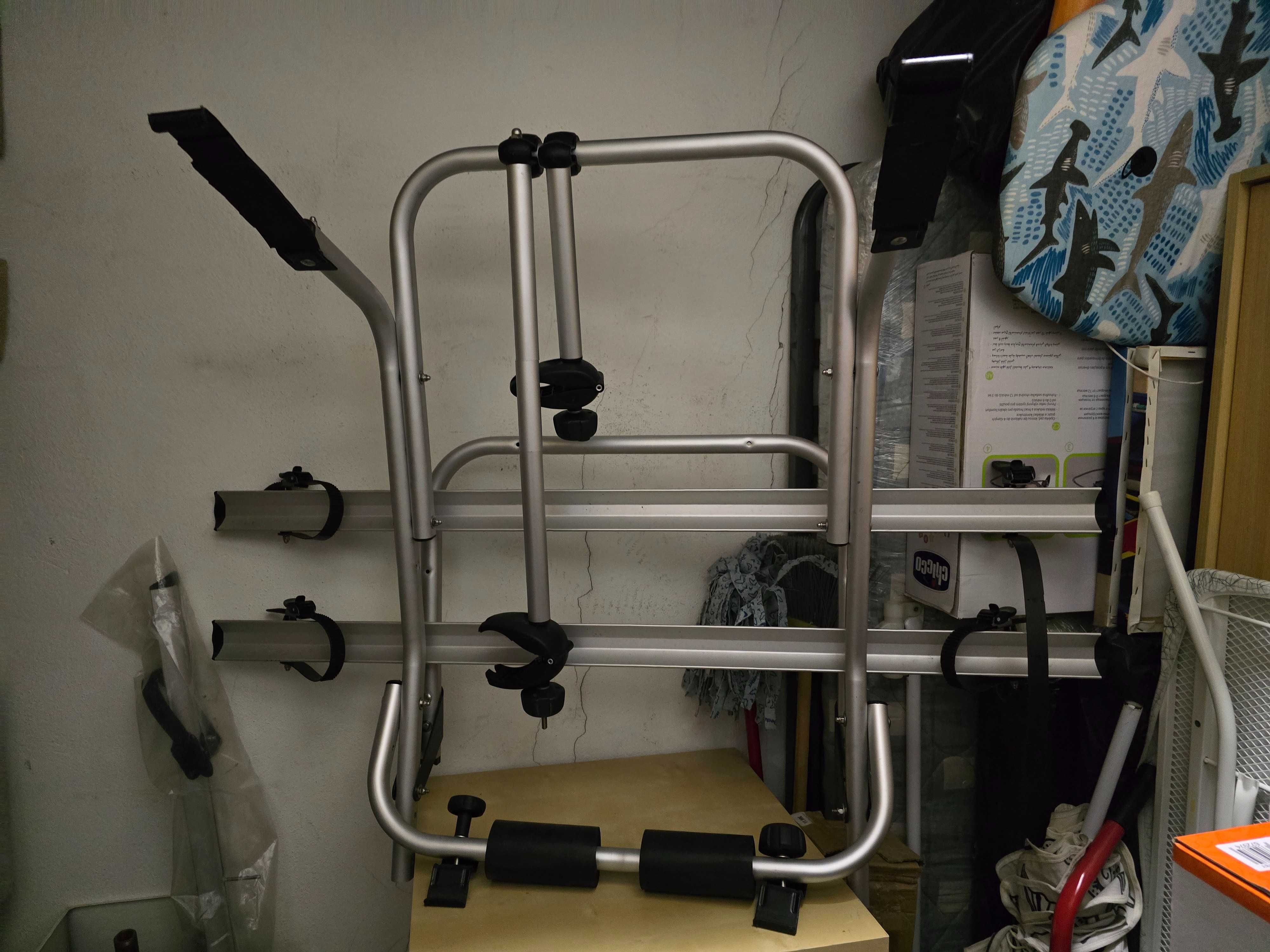 Suportes para transporte de bicicletas. calhas de transporte