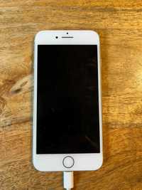 iPhone 8, 64GB, srebrny, stan bardzo dobry