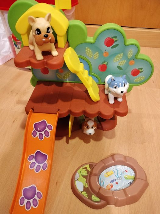 Brinquedo com cães