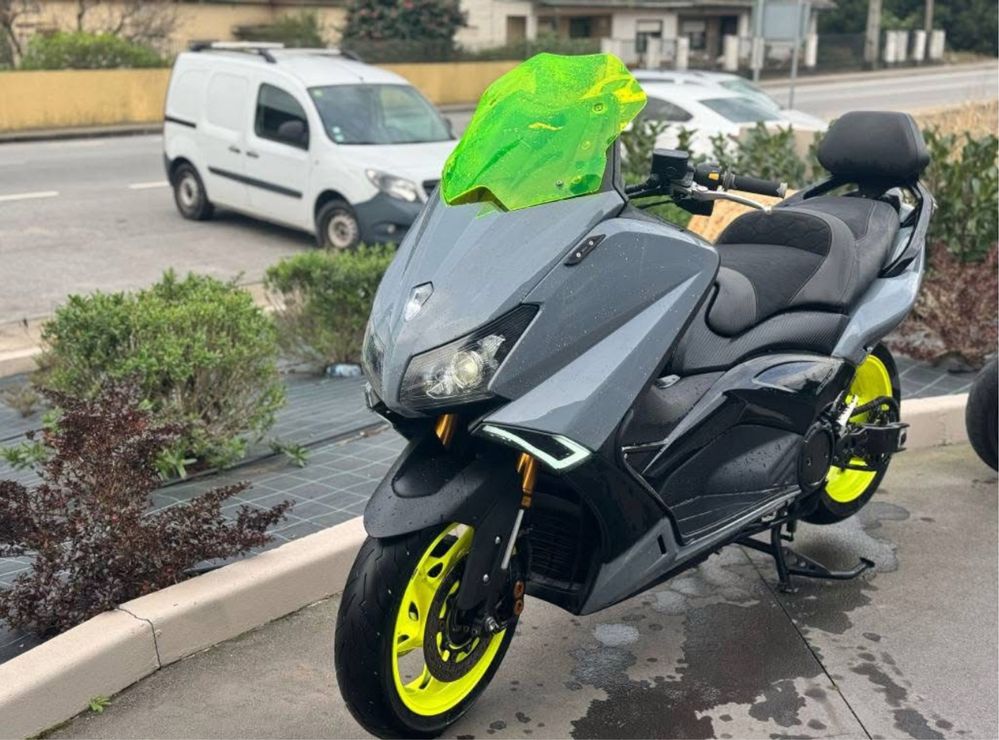 Vendo Yamaha Tmax 530