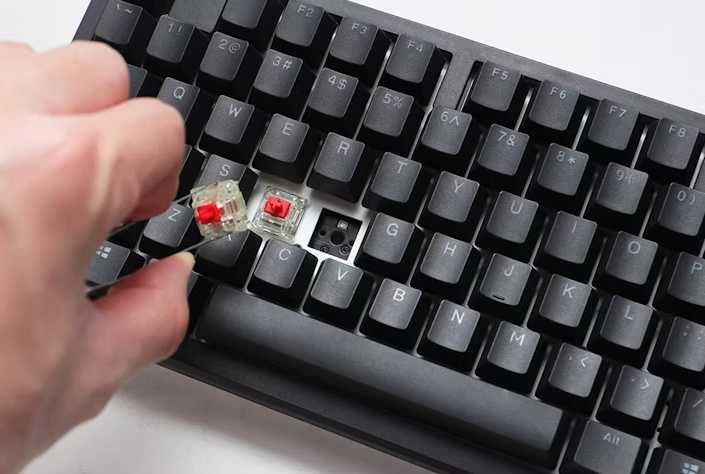 Teclado Mecânico Ducky Zero Classic Wireless MX2A-Red (PT) (Novo)