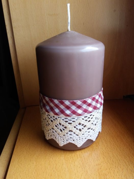Vela decorativa castanha
