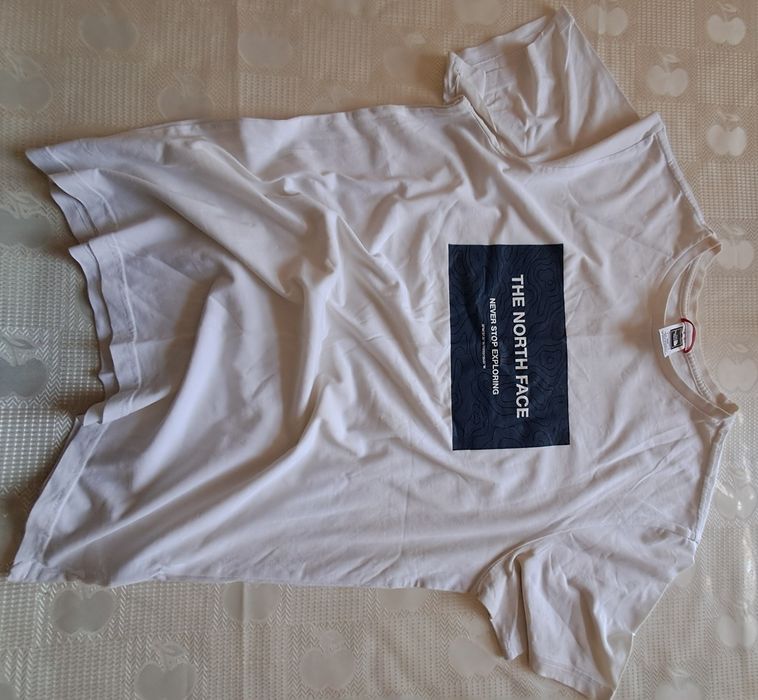 Футболка the North Face