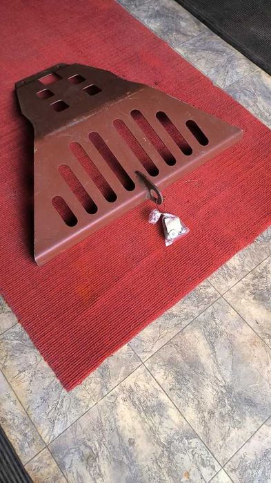 Продам защиту двигателя