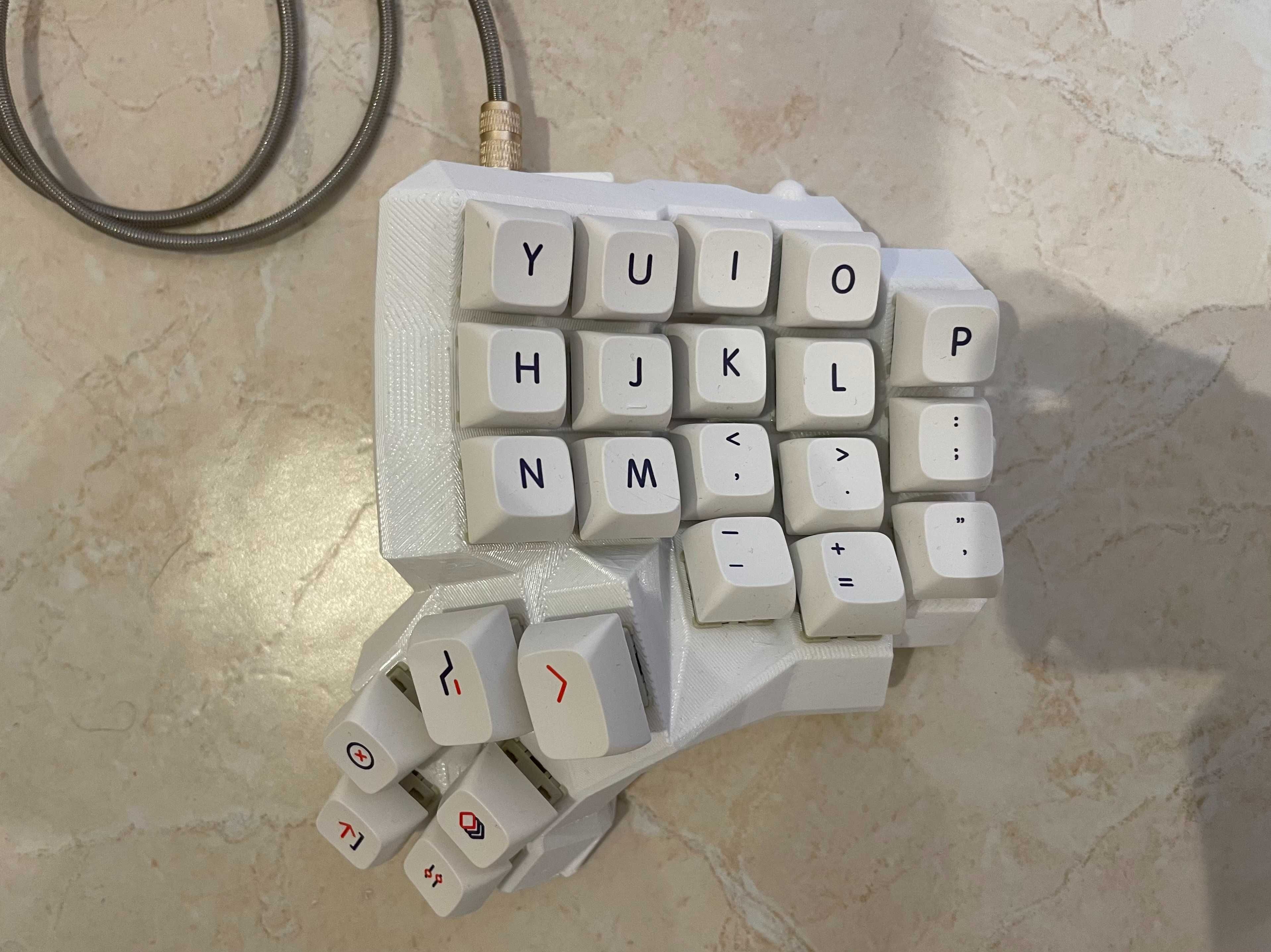 Teclado Mecânico Ergonómico Dactyl Manuform 4x5